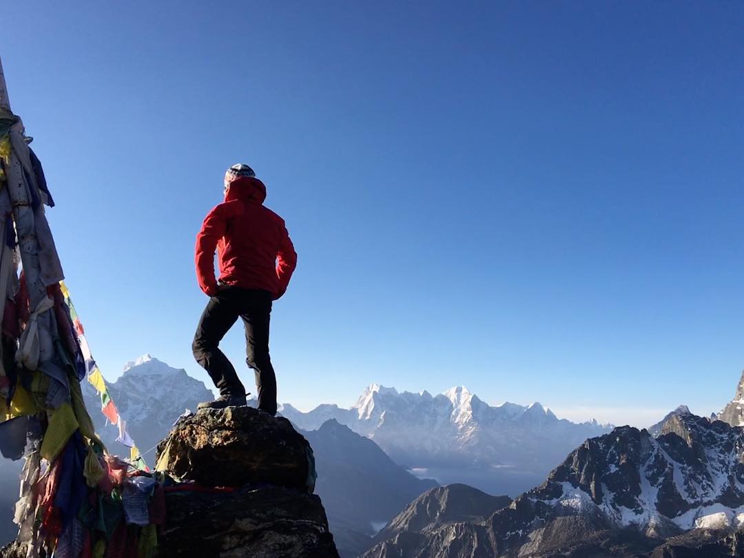 Thomas DUTHEIL à l’assaut de l’Everest Thomas DUTHEIL à l'assaut de l'Everest
