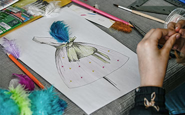 Atelier petit styliste Atelier petit styliste - crédit photo B.CROISY Coll. Ville de Granville
