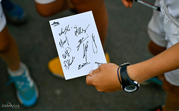 Eugène et Thomas ont eu 24 et 23 autographes de joueuses de tennis chacun