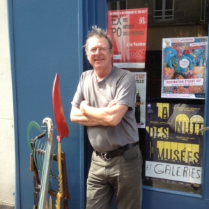 FABIEN DEVANT BAZAR