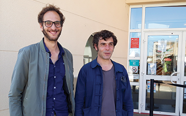 Jérémie Fabre et Nathanaël Frérot sont en résidence d'écriture dans le quartier Saint-Nicolas de Granville.