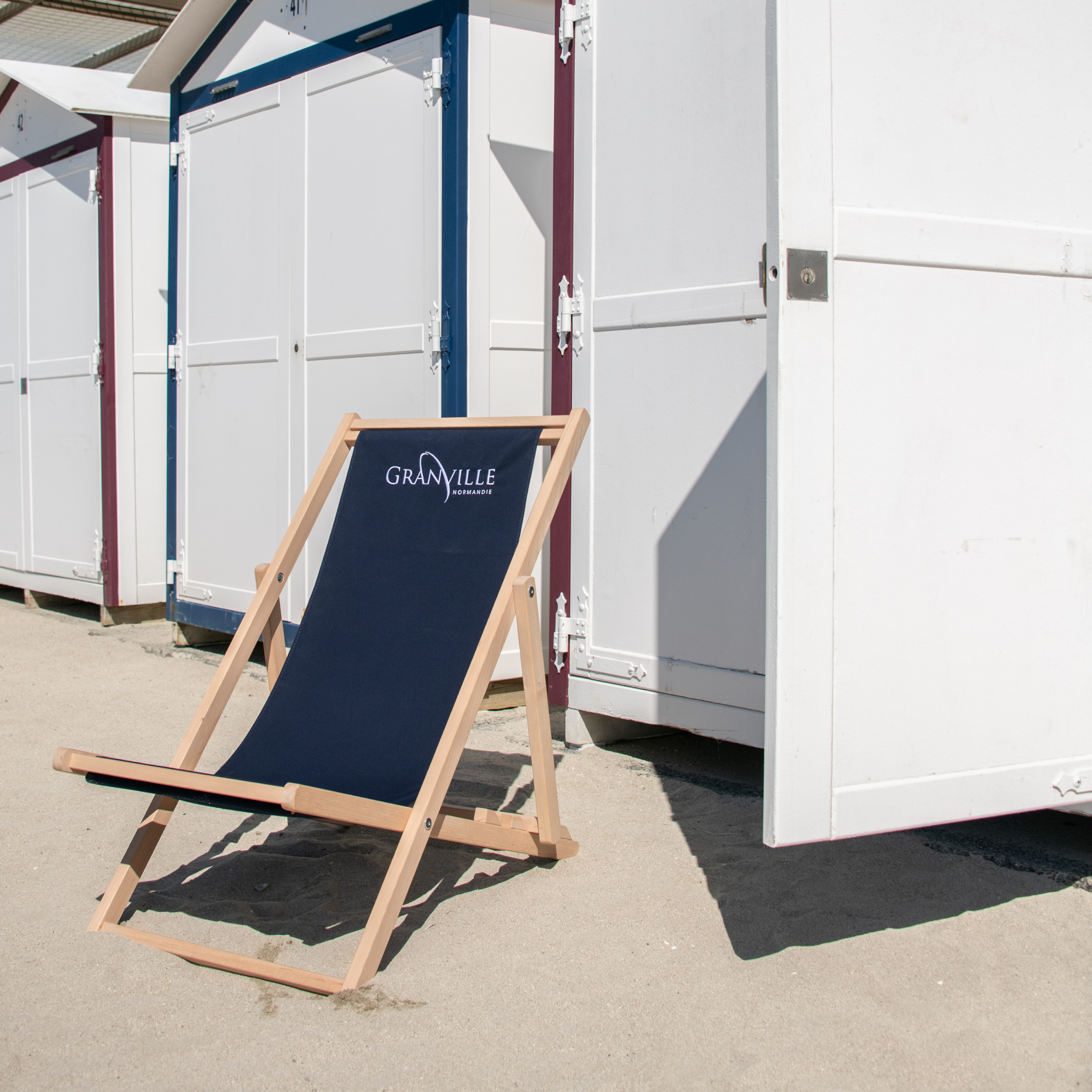 Le transat marque Granville est mis en vente en exclusivité et en quantité limitée©Benoit.Croisy Le transat marque Granville est mis en vente en exclusivité et en quantité limitée.