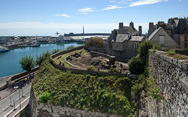 Vue d'ensemble du Jardin de l'Oeuvre et du Logis du Roi.©Benoit.Croisy